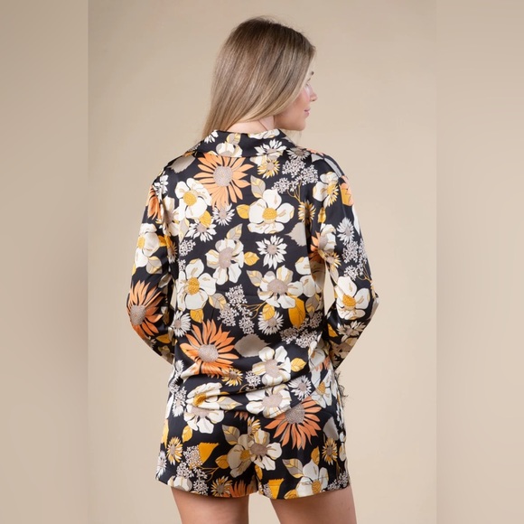 Front button shirt with faux fur trim and shorts set - Picture 5 of 6